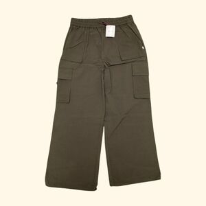 Fabletics "The Heights" Cargo Pant - Short Length